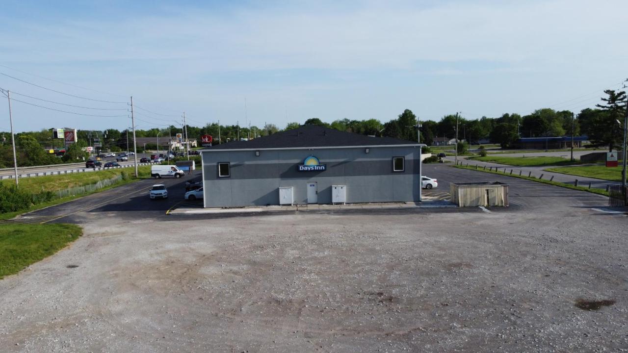 Days Inn By Wyndham Indianapolis East Post Road Exterior foto