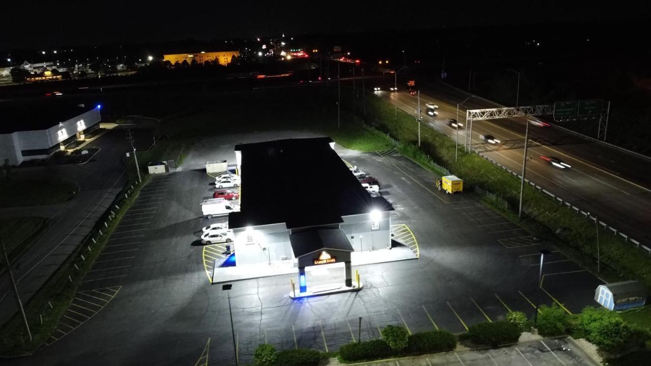 Days Inn By Wyndham Indianapolis East Post Road Exterior foto