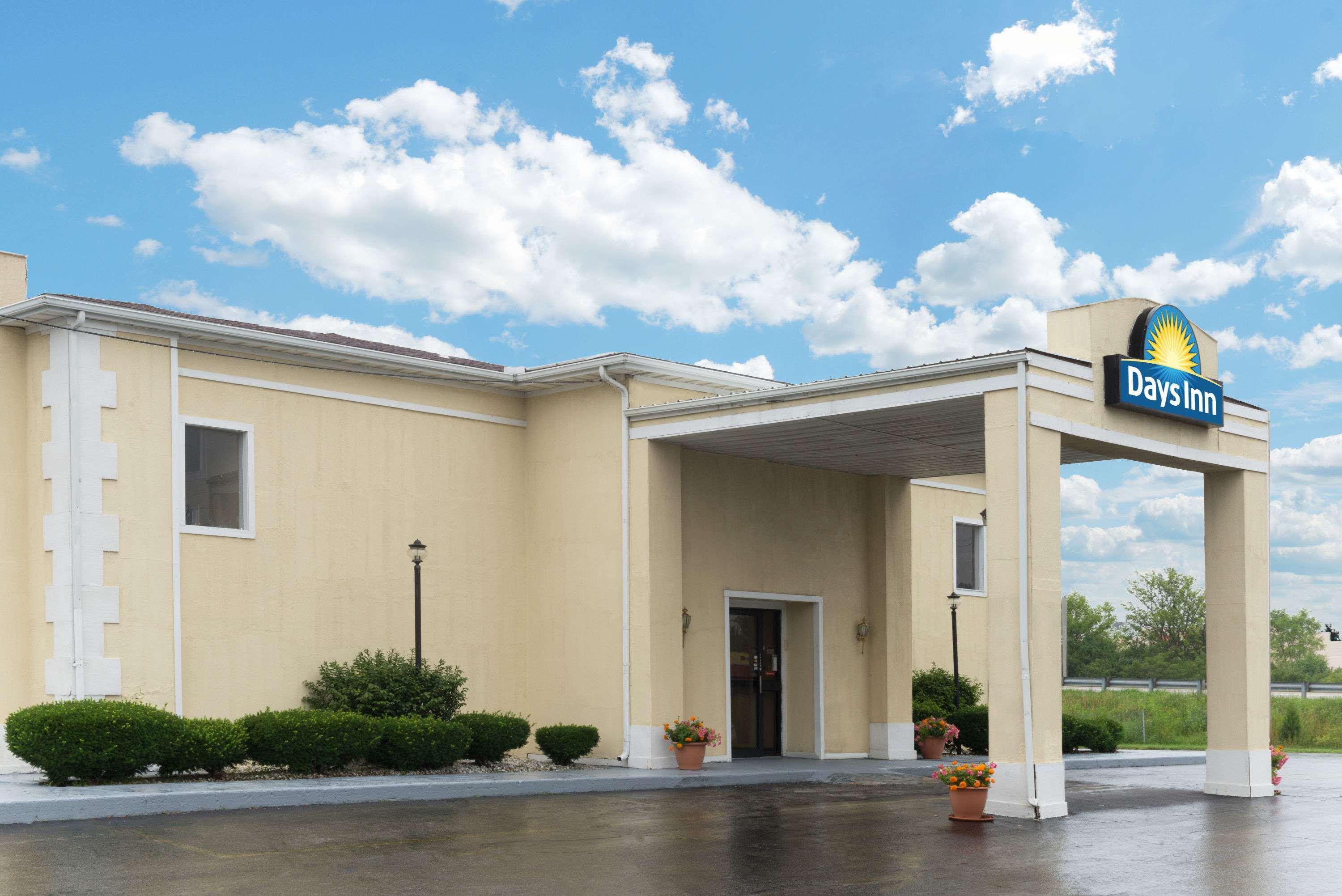 Days Inn By Wyndham Indianapolis East Post Road Exterior foto